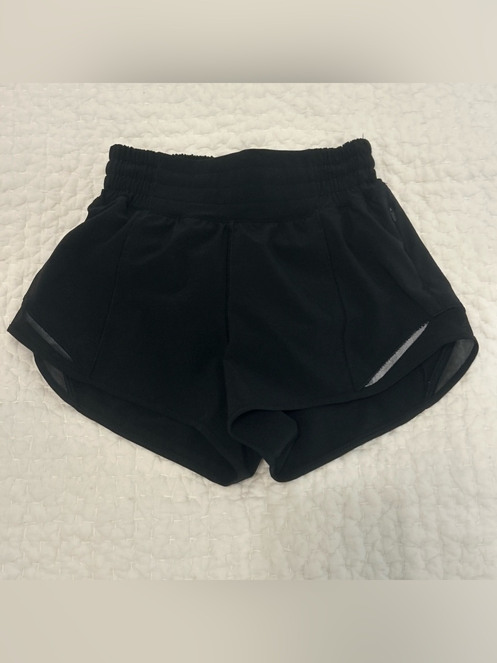 Lululemon Hotty Hot 2” High-Rise Lined Black Shorts - Size 0